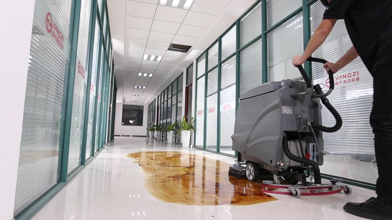 Professional Cleaning Equipment vs. Household Tools: What Businesses Need to Know